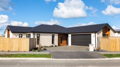  at 7 Loch Tanna Way, Broomfield, Christchurch