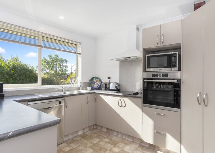  at 24 Galloway Crescent, Pyes Pa, Tauranga