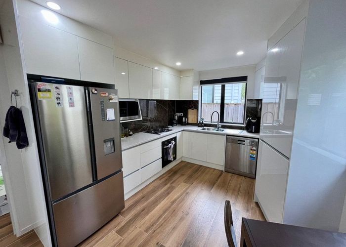  at 1D Ohira Place, Henderson, Waitakere City, Auckland