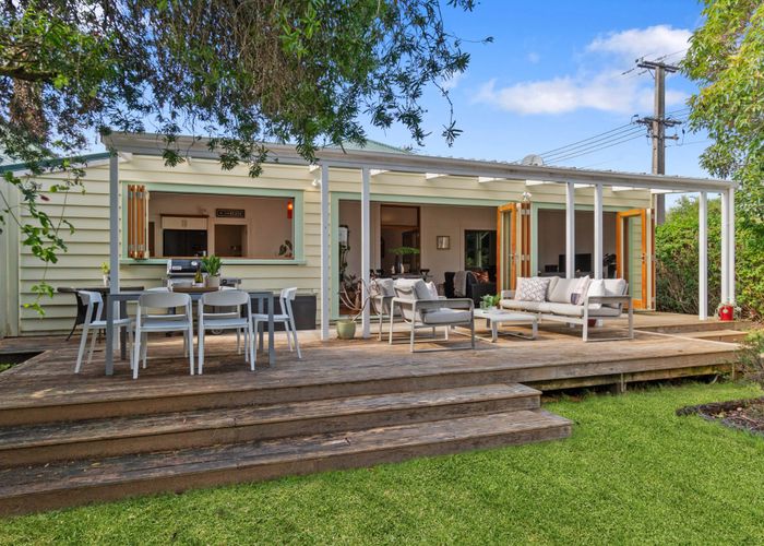  at 17 Cheltenham Road, Devonport, North Shore City, Auckland