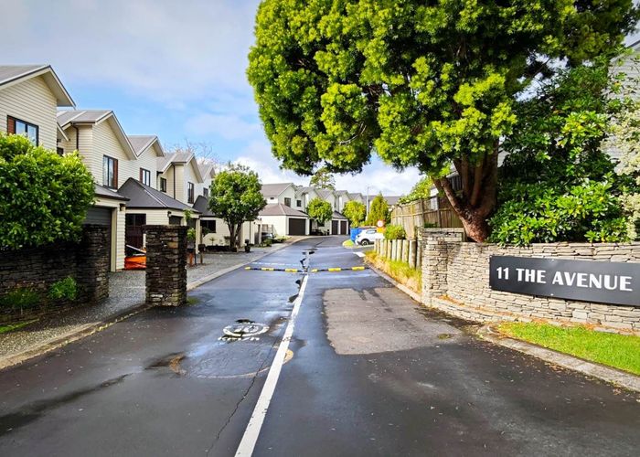  at 10/11 The Avenue, Albany, North Shore City, Auckland