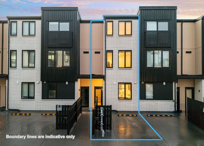  at 3/28 Pennant Street, Long Bay, North Shore City, Auckland