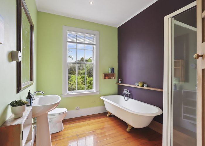  at 44 Grassmere Road, Henderson Valley, Waitakere City, Auckland