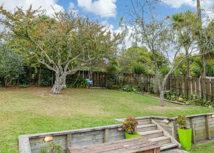 at 112 Colwill Road, Massey, Auckland