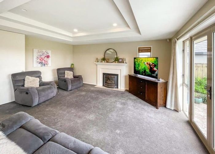  at 8 Nielsen Gardens, Rototuna, Hamilton, Waikato