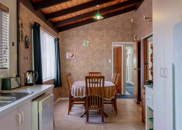  at 10 Lockhart Avenue, Milson, Palmerston North, Manawatu / Whanganui