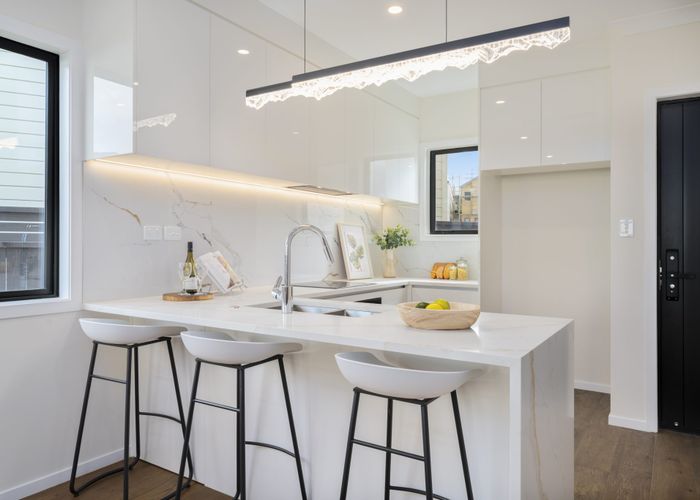  at 10 Whiteywood Street, Westgate, Waitakere City, Auckland