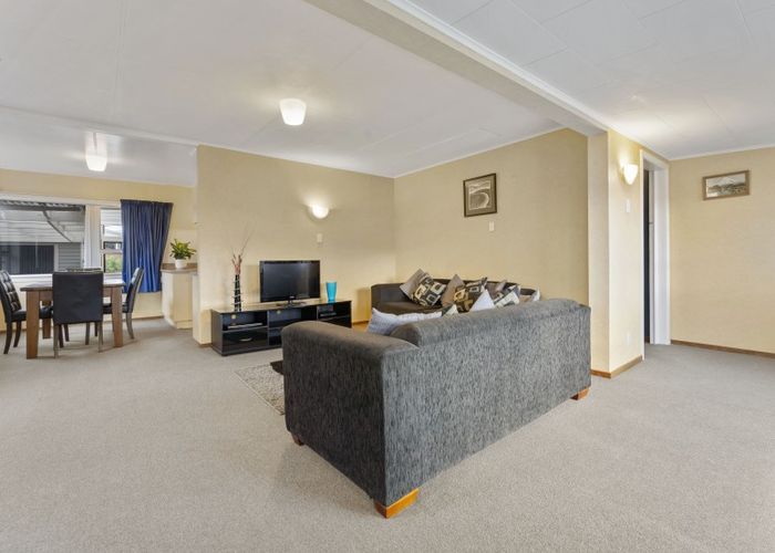  at 14 Clyde Street, Ferndale, New Plymouth