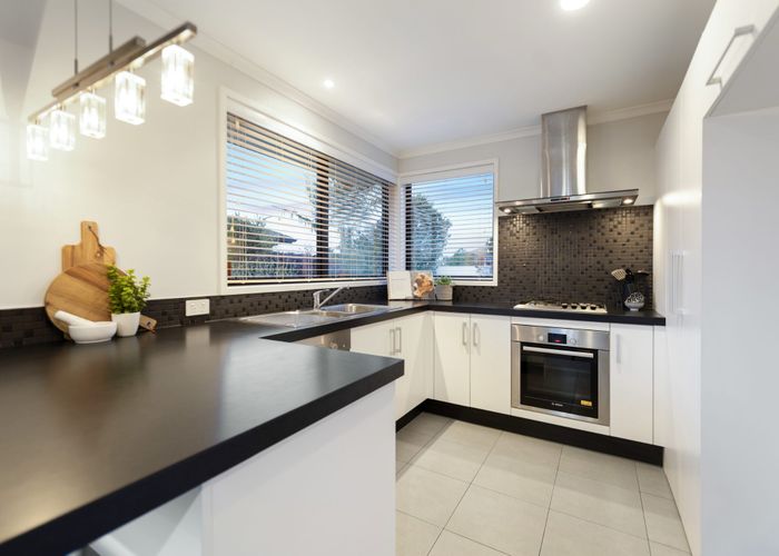  at 10 Saratoga Court, Papamoa Beach, Papamoa