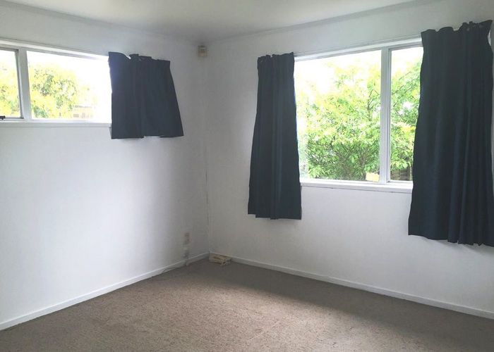  at 402 Roscommon Road, Clendon Park, Manukau City, Auckland