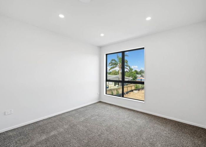  at 2/31 Mcleod Road, Weymouth, Manukau City, Auckland