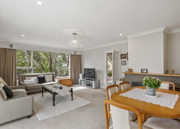  at 208 Barnard Street, Wadestown, Wellington
