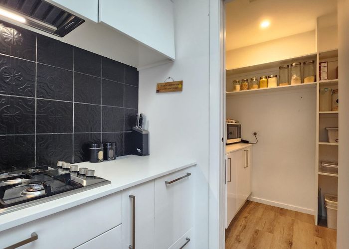  at 6 Cartographer Way, Whitby, Porirua