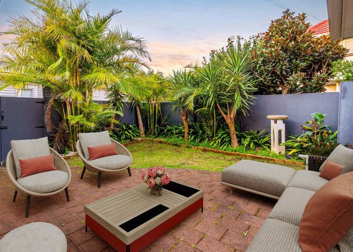  at 1/8 Fenwick Avenue, Milford, North Shore City, Auckland