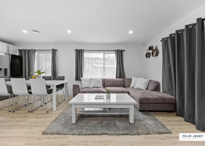  at 1/5 Malaspina Place, Papatoetoe, Manukau City, Auckland