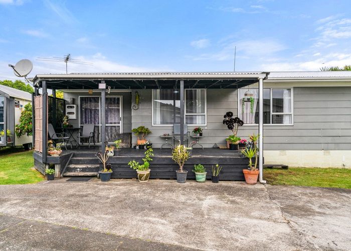  at 8 Citril Place, Red Hill, Papakura