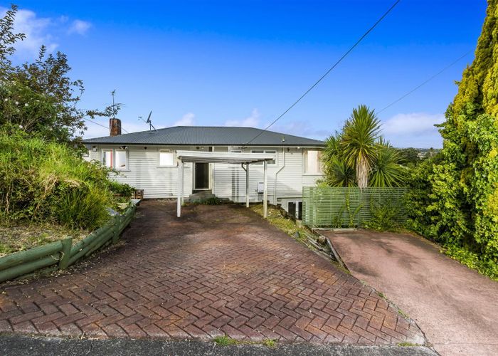 For sale 70 Chivalry Road, Glenfield, North Shore City, Auckland