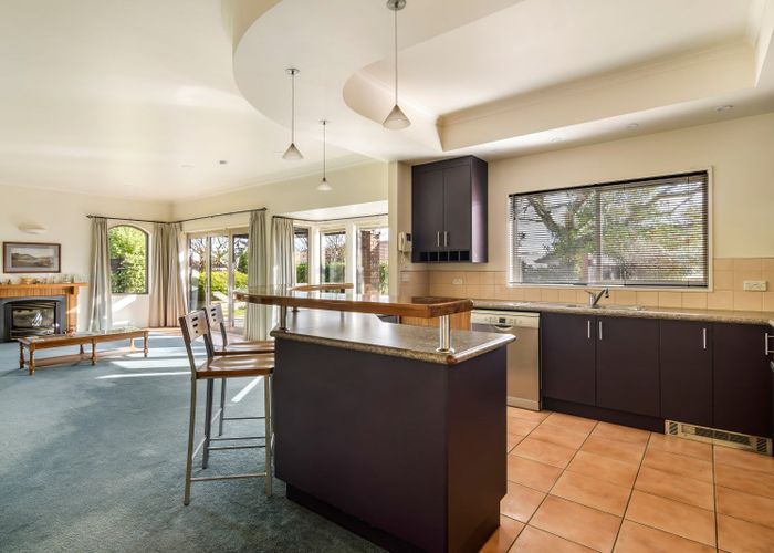  at 12 Kareti Drive, Richmond