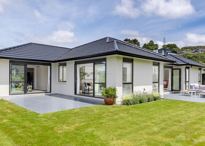  at 102 Riverstone Drive, Riverstone Terraces, Upper Hutt