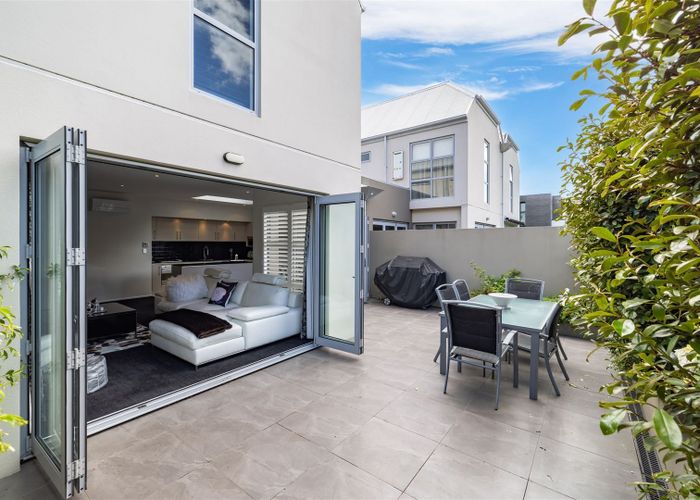 For sale 28 Rhodes Street, Merivale, Christchurch City, Canterbury