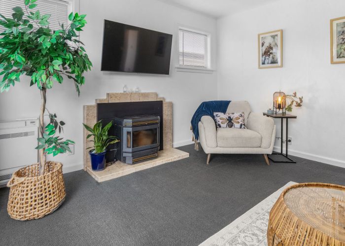  at 1/130 Springs Road, Hornby, Christchurch City, Canterbury