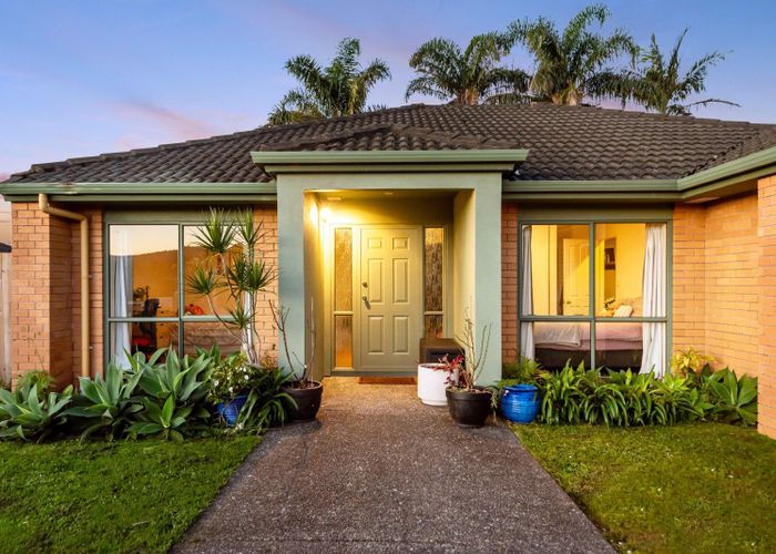  at 15 Hercules Drive, Henderson, Waitakere City, Auckland