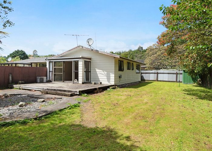  at 6A & 6B Amber Grove, Birchville, Upper Hutt, Wellington