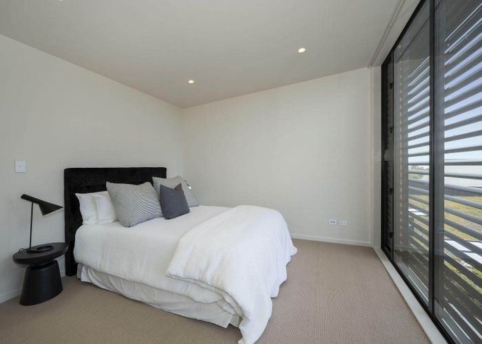  at 1 Park Rise, Campbells Bay, Auckland