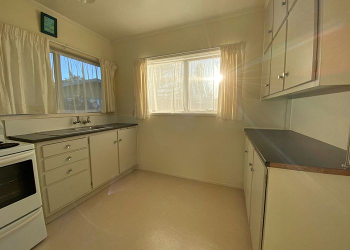  at 1/13 Downing Street, Glenfield, Auckland