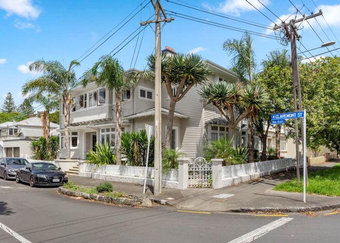  at 25 Carlton Gore Road, Grafton, Auckland