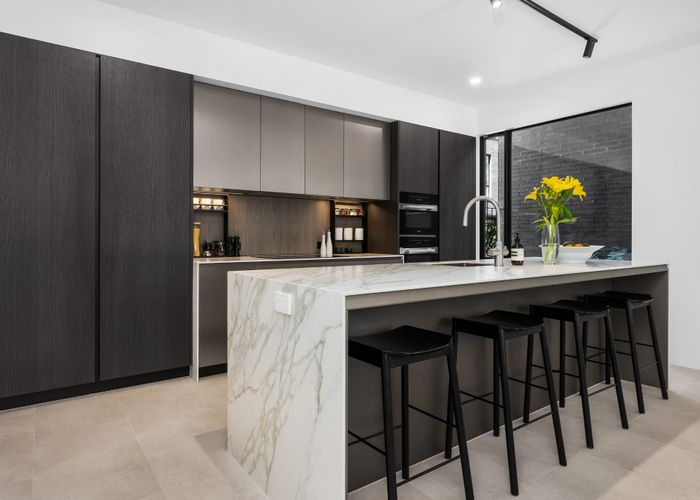  at 9 Hewitts Road, Merivale, Christchurch City, Canterbury