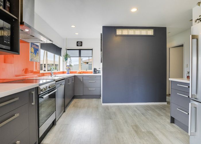  at 9A Bruce Avenue, Glenview, Hamilton