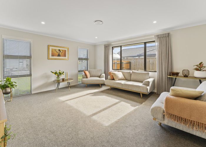  at 35 Carmine Crescent, Appleby, Richmond