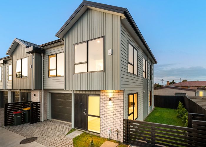  at 27E Von Sturmer Street, Mangere East, Manukau City, Auckland