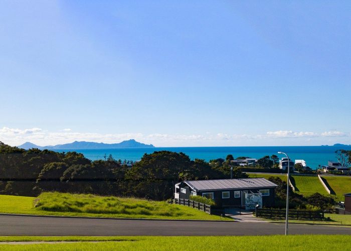  at 8 Starlight Place, Langs Beach, Whangarei, Northland