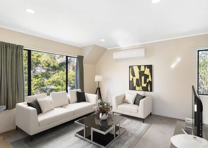  at 799A Beach Road, Browns Bay, North Shore City, Auckland