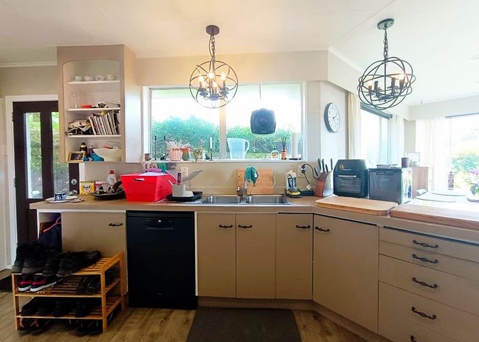  at 33 Ernest Street, Ranui, Waitakere City, Auckland