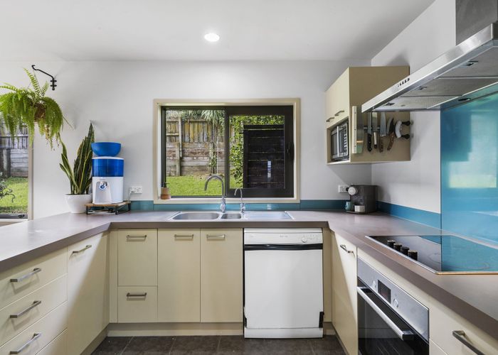  at 3/23 Ruawai Road, Mount Wellington, Auckland