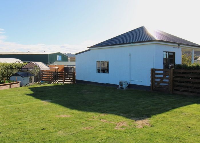  at 27 Brighton Road, Green Island, Dunedin, Otago