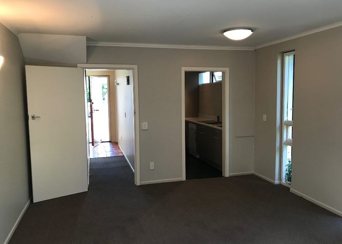  at 2/4 Maidstone Road, Ilam, Christchurch