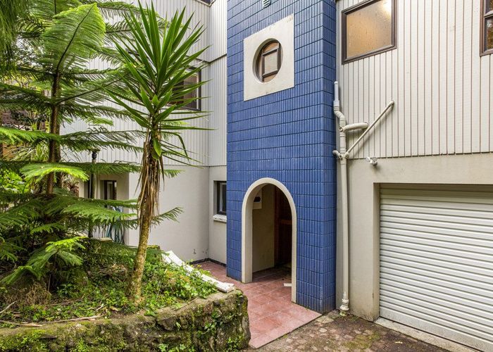  at 41 Turanga Road, Henderson Valley, Waitakere City, Auckland