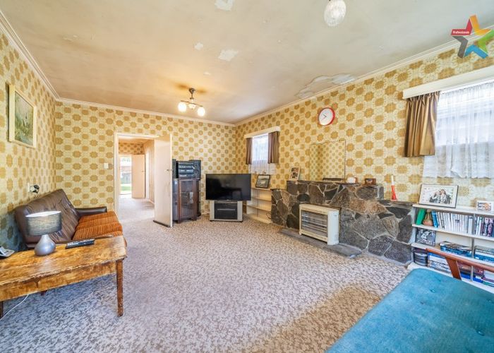  at 20 Golf Road, Manor Park, Lower Hutt