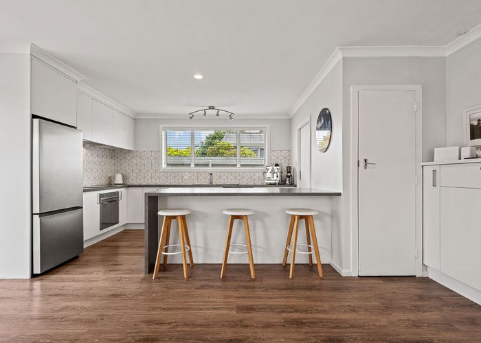  at 6 Cotswold Avenue, Bishopdale, Christchurch City, Canterbury