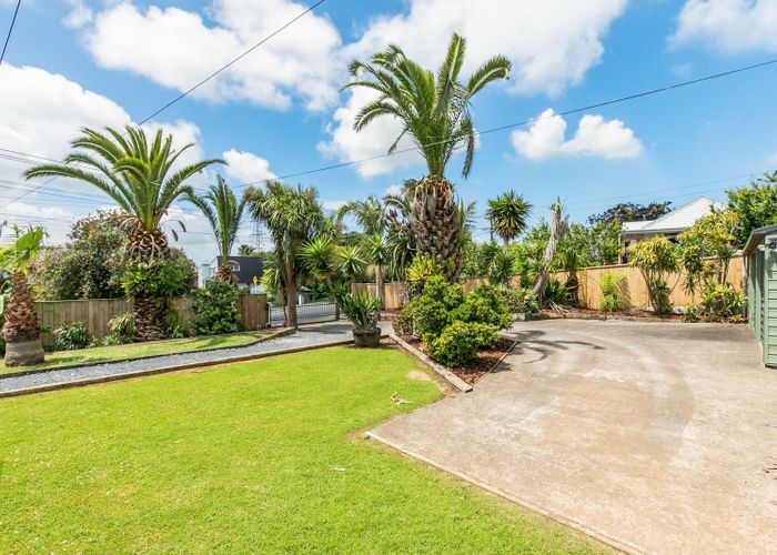  at 74 Hillside Road, Mount Wellington, Auckland