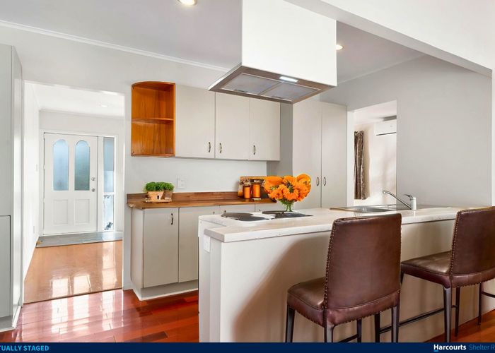  at 34 Kingdale Road, Henderson, Waitakere City, Auckland