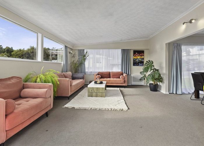  at 15 Brora Crescent, Papakowhai, Porirua, Wellington