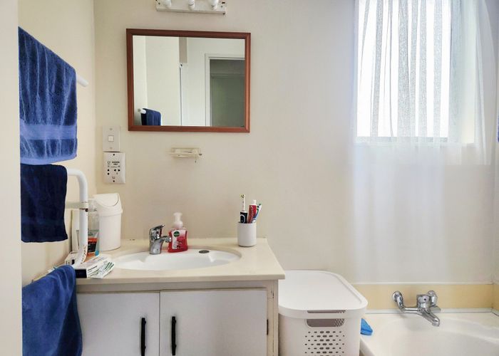  at 72 West Harbour Drive, West Harbour, Waitakere City, Auckland