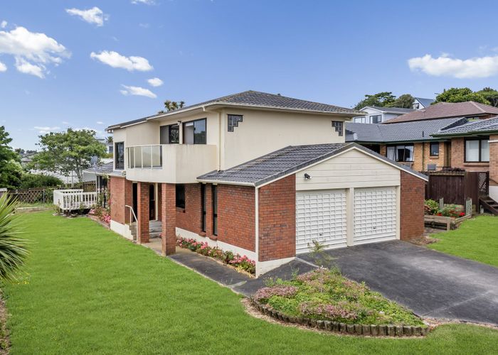  at 75 Dalwhinnie Parade, Highland Park, Manukau City, Auckland