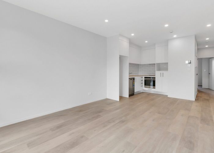  at 105/165 Lake Road, Northcote, North Shore City, Auckland