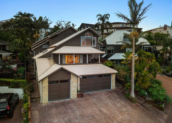  at 2/66 Haseler Crescent, Mellons Bay, Manukau City, Auckland